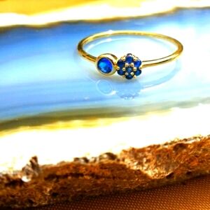 Sterling 925 Silver Sapphire Flour Ring.